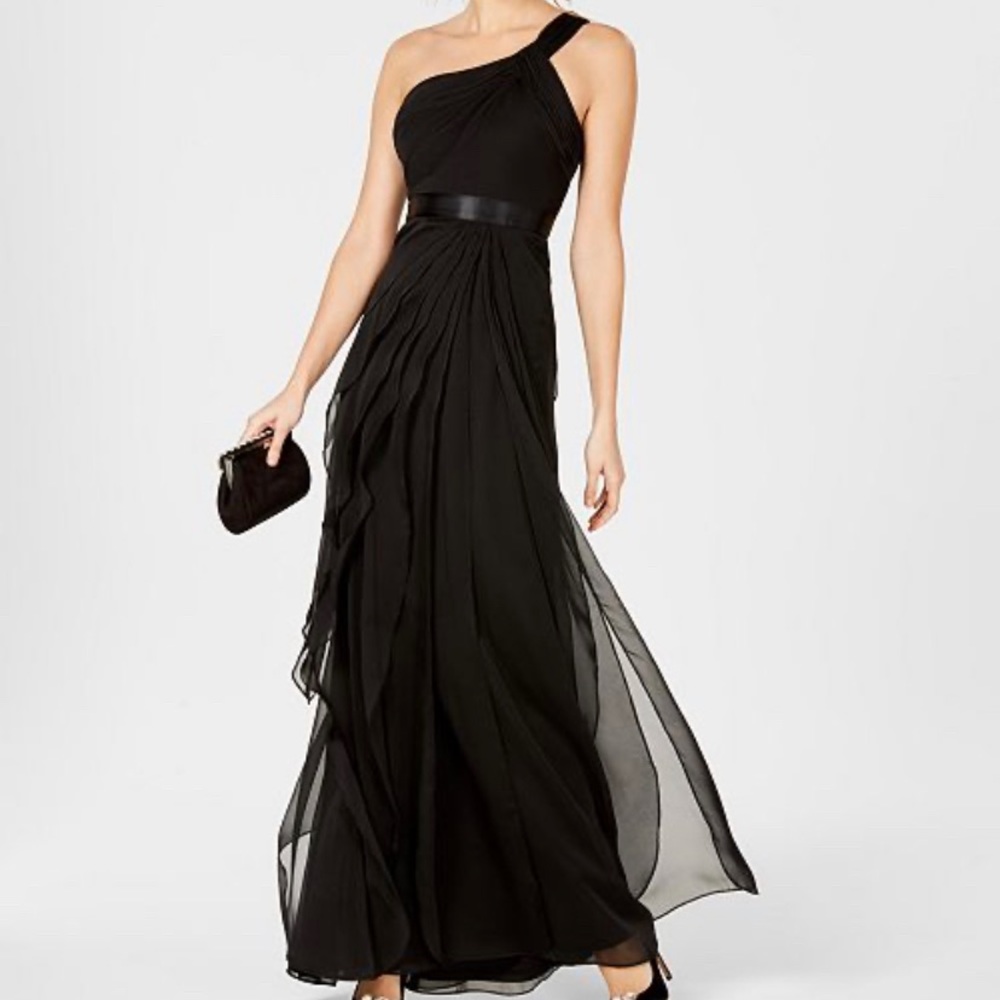 🖤Black Formal One Strap Gown 🖤